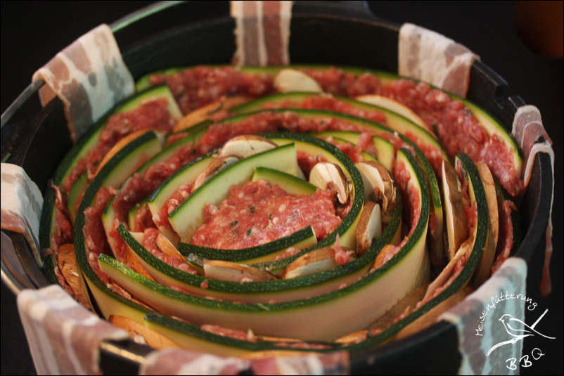 Hack-Gemüse-Torte – Resteverwertung im Dutch Oven