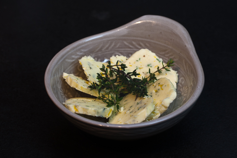 Kalbskoteletts mit Thymianbutter